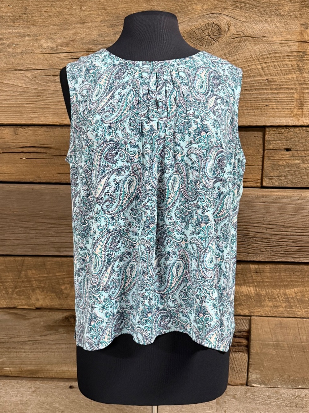 Talbots Pintuck Sleeveless top, Light blue/green paisley, Large Petite